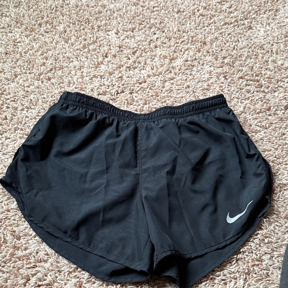 Nike Women's Dri-fit Black Athletic Shorts size small like new
